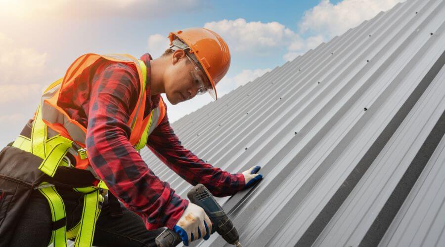 Professional gutter cleaning in Limington, ME